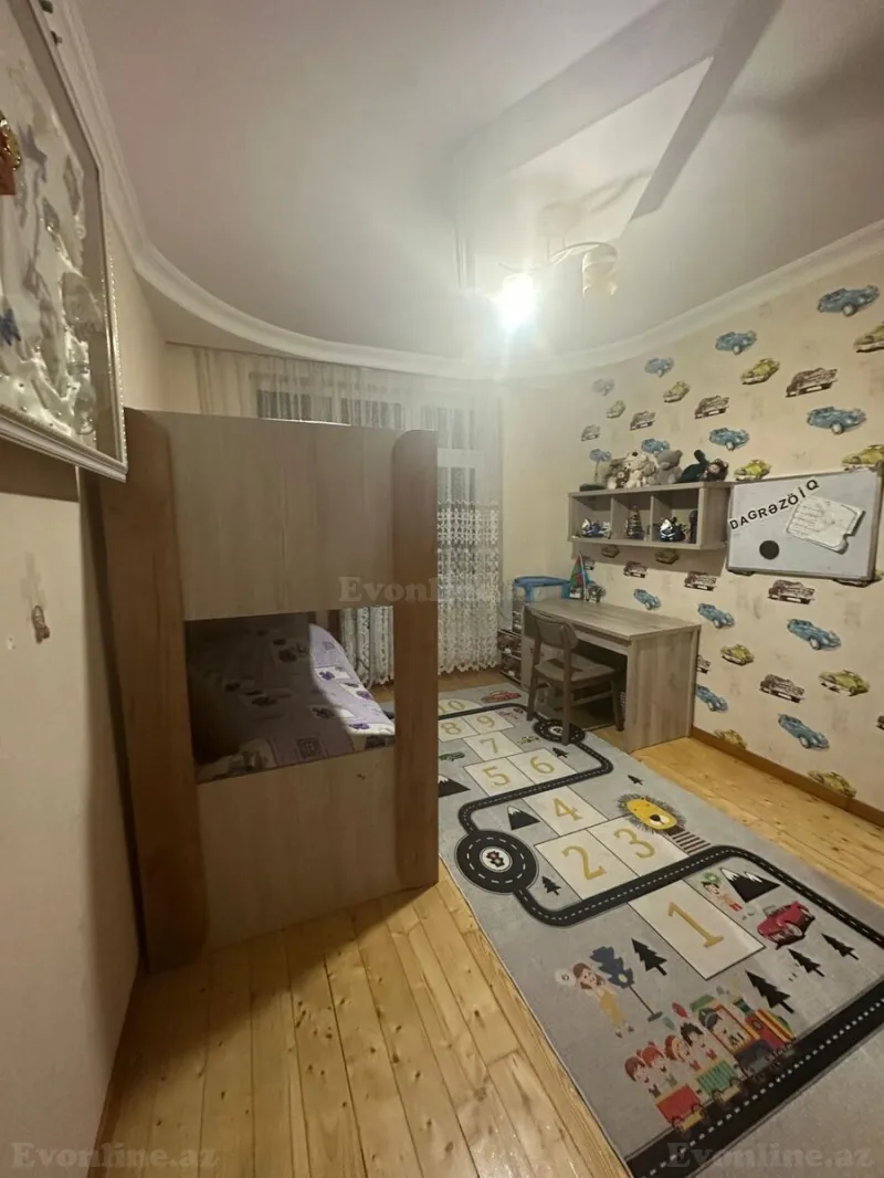 Satılır 4 otaqlı Mənzil Köhnə tikili 100 m² Həzi Aslanov m. - şəkil 5