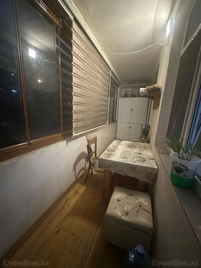Satılır 4 otaqlı Mənzil Köhnə tikili 100 m² Həzi Aslanov m. - şəkil 15