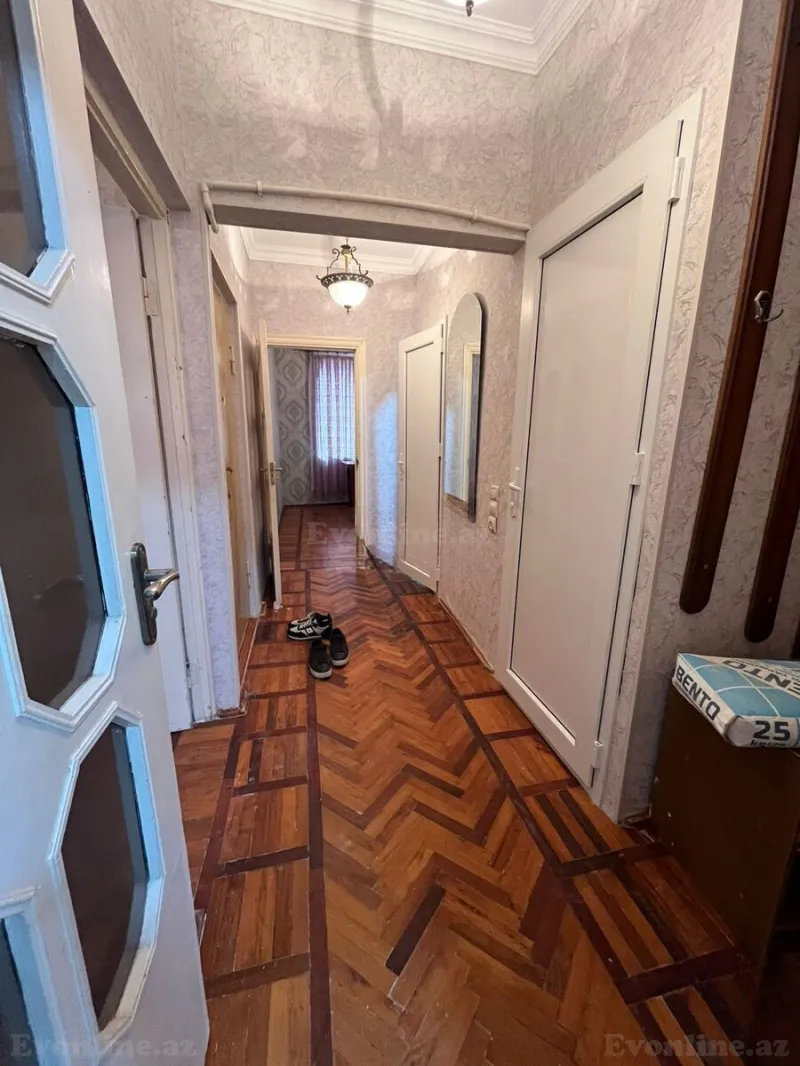 Kirayə verilir 2 otaqlı Mənzil Köhnə tikili 65 m² Həzi Aslanov m. - şəkil 2
