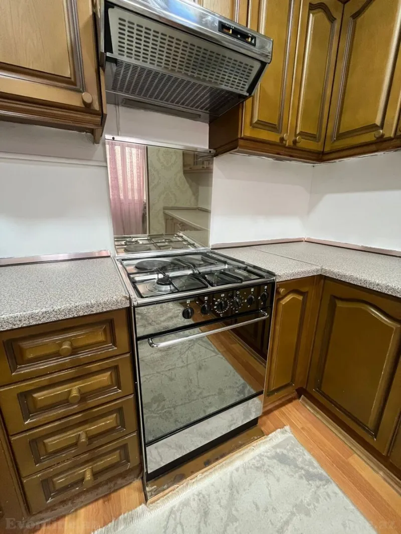 Kirayə verilir 2 otaqlı Mənzil Köhnə tikili 65 m² Həzi Aslanov m. - şəkil 9