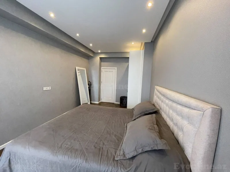 Satılır 3 otaqlı Mənzil Yeni tikili 100 m² İnşaatçılar m. - şəkil 5