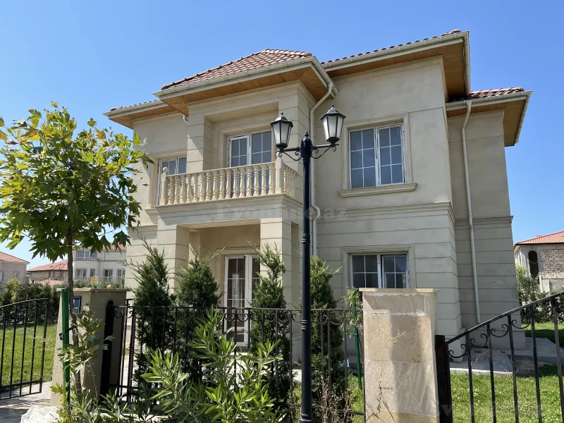 6 otaqlı Həyət evi 230 m² Sea Breeze Satılır