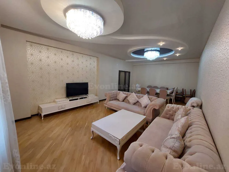 4 otaqlı Mənzil 225 m² Elmlər Akademiyası m. Satılır