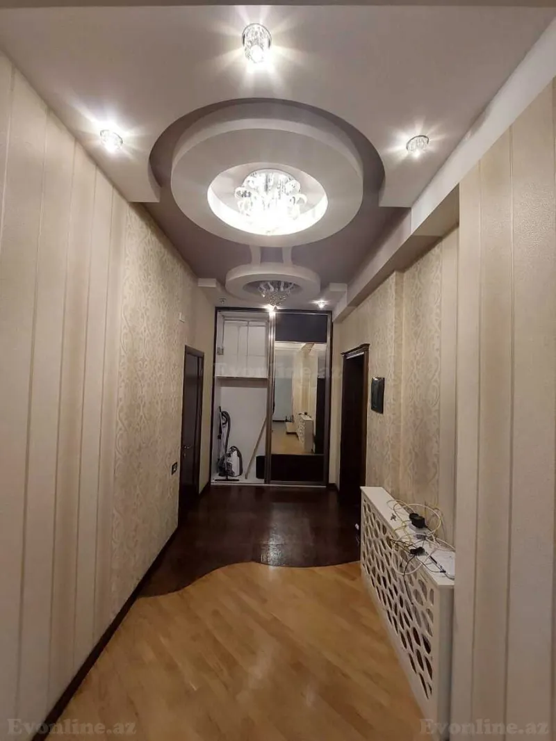 Satılır 4 otaqlı Mənzil Yeni tikili 225 m² Elmlər Akademiyası m. - şəkil 21