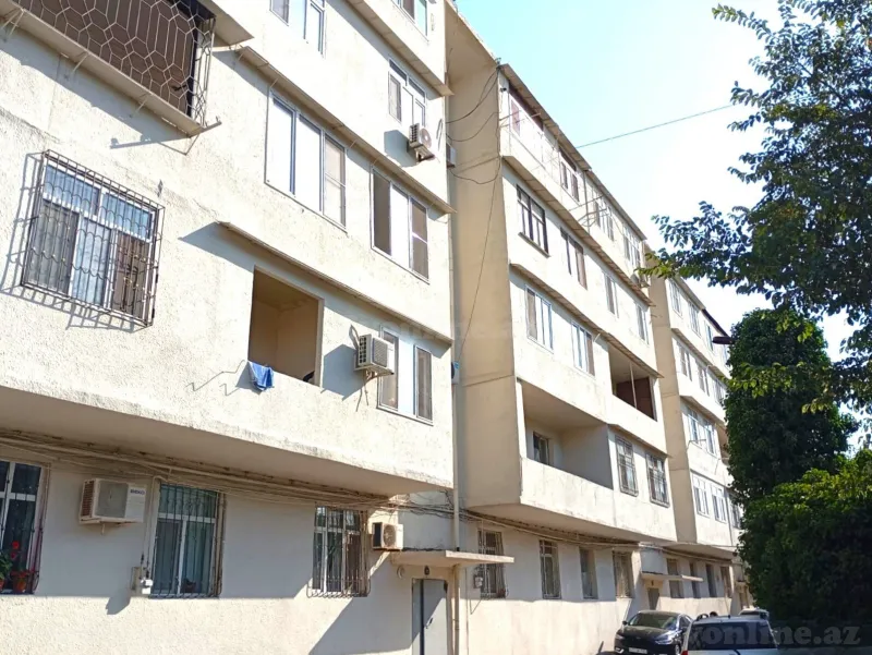 3 otaqlı Mənzil 80 m² Bakıxanov Satılır