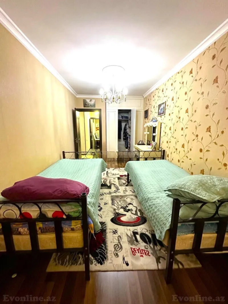 Satılır 3 otaqlı Mənzil Köhnə tikili 80 m² Bakıxanov - şəkil 6