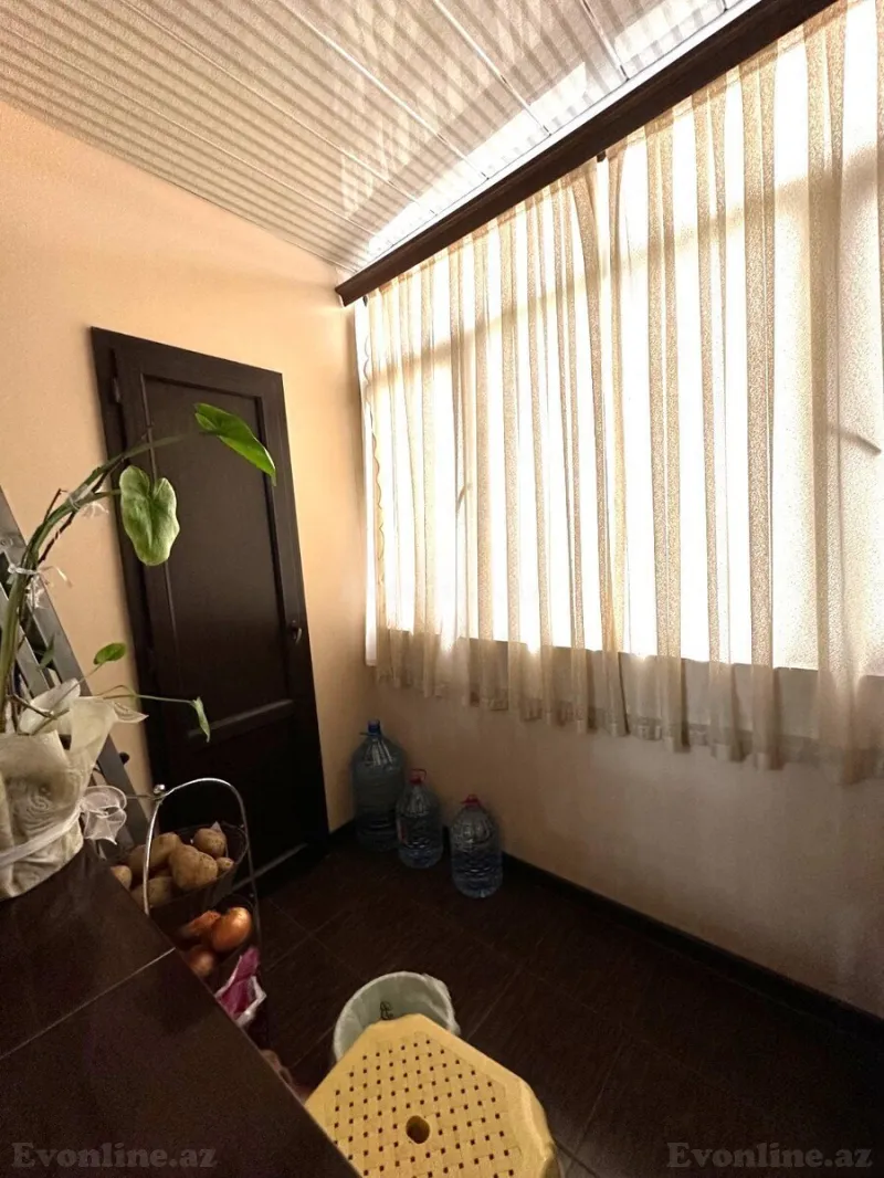 Satılır 3 otaqlı Mənzil Köhnə tikili 80 m² Bakıxanov - şəkil 7