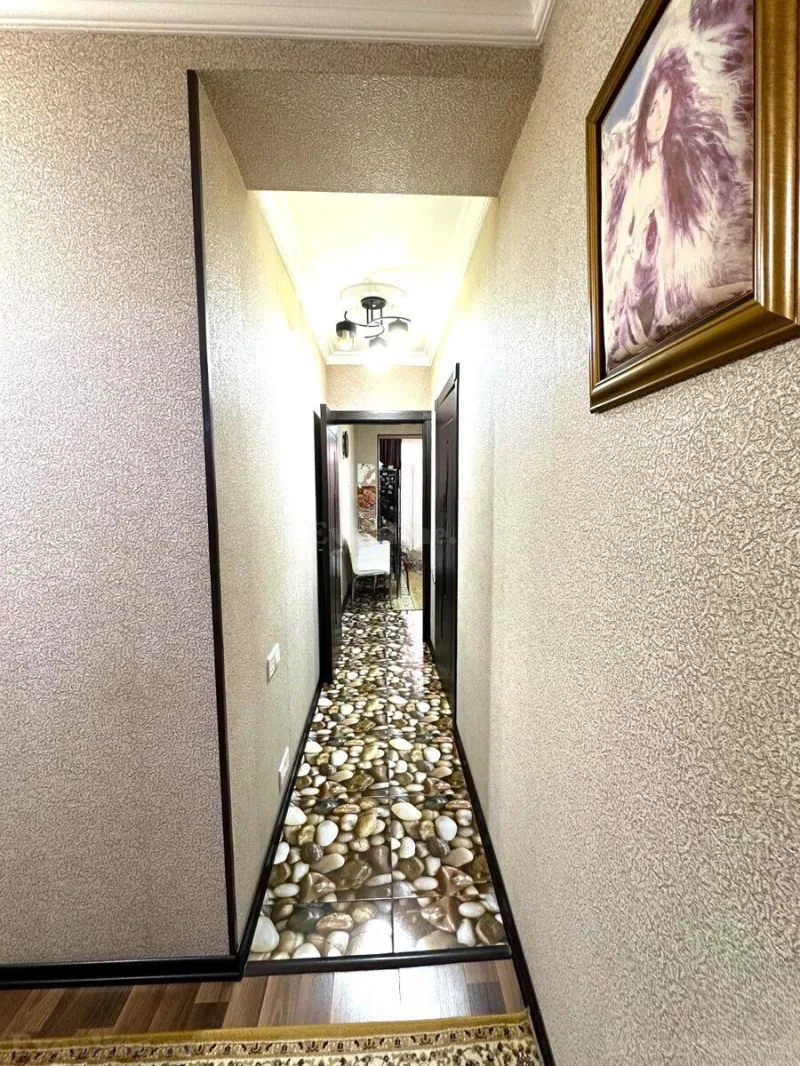 Satılır 3 otaqlı Mənzil Köhnə tikili 80 m² Bakıxanov - şəkil 8