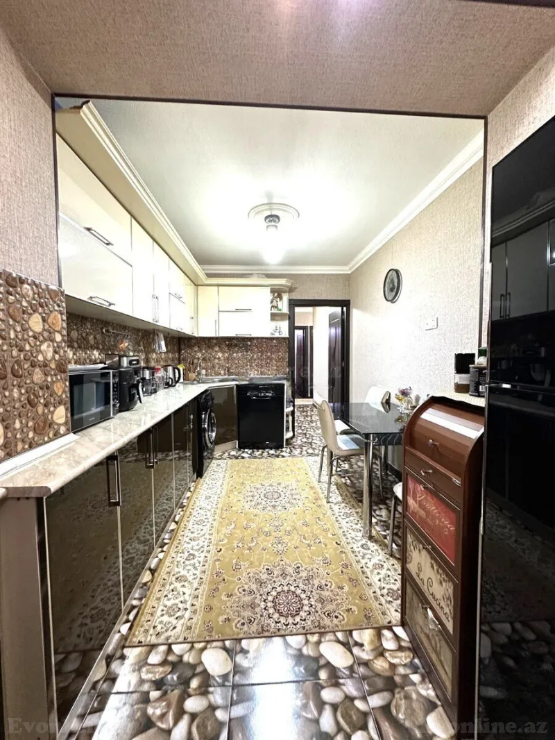 Satılır 3 otaqlı Mənzil Köhnə tikili 80 m² Bakıxanov - şəkil 12