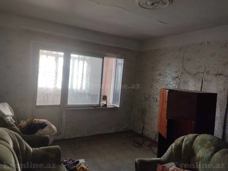 Satılır 3 otaqlı Mənzil Köhnə tikili 72 m² Sumqayıt