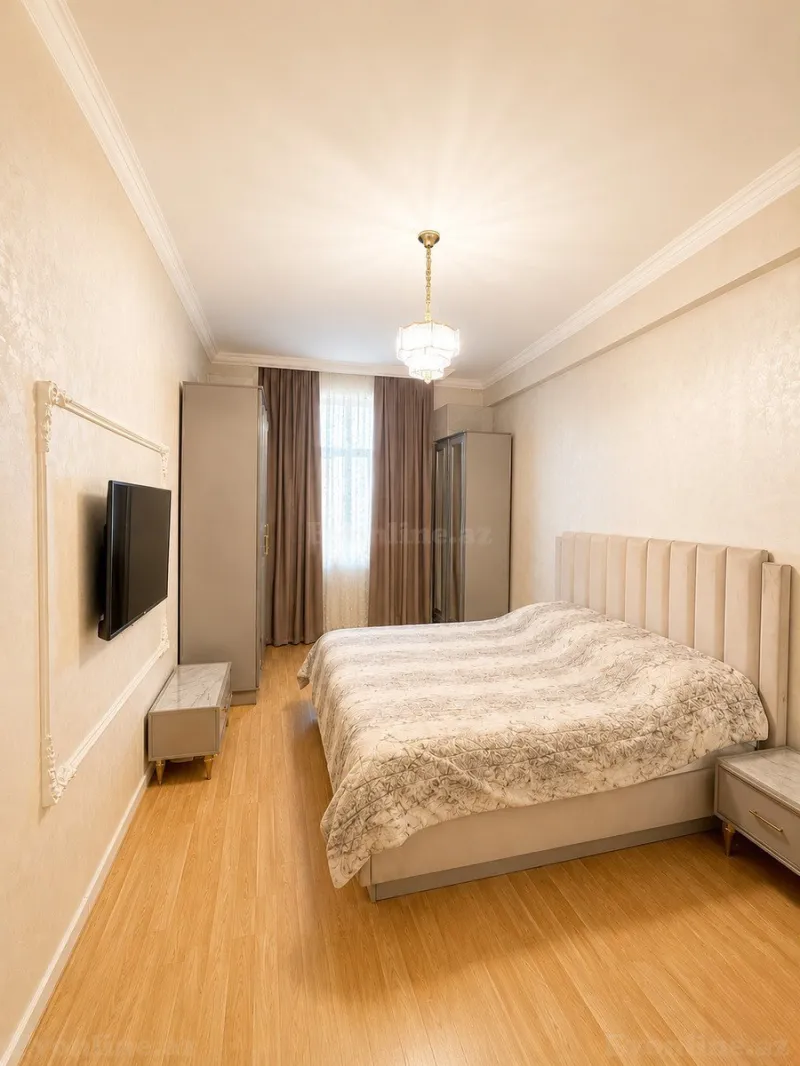 Satılır 4 otaqlı Mənzil Yeni tikili 168 m² Badamdar - şəkil 10