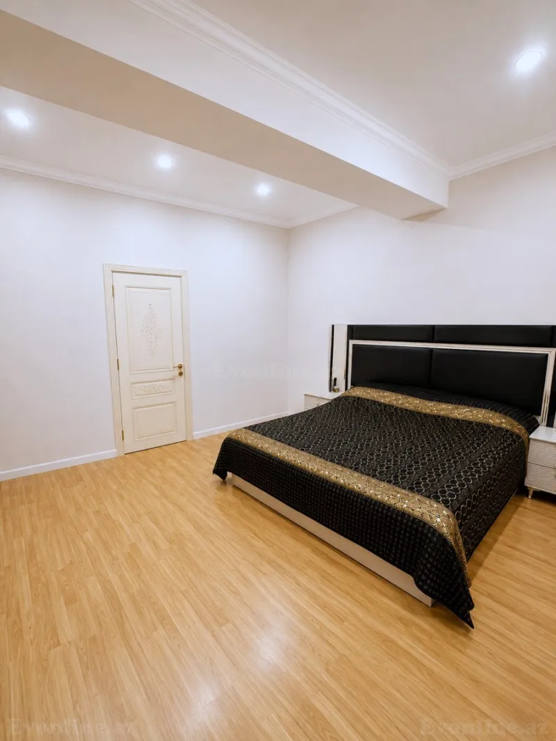 Satılır 4 otaqlı Mənzil Yeni tikili 168 m² Badamdar - şəkil 12