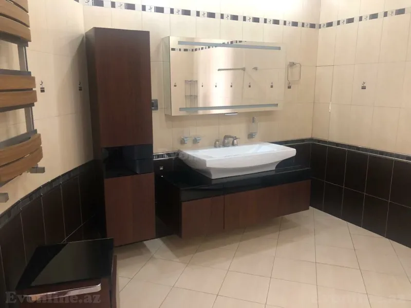 Kirayə verilir 4 otaqlı Mənzil Yeni tikili 300 m² 28 May m. - şəkil 9