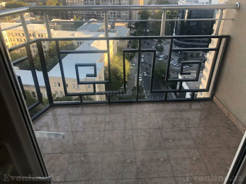 Kirayə verilir 4 otaqlı Mənzil Yeni tikili 300 m² 28 May m. - şəkil 21