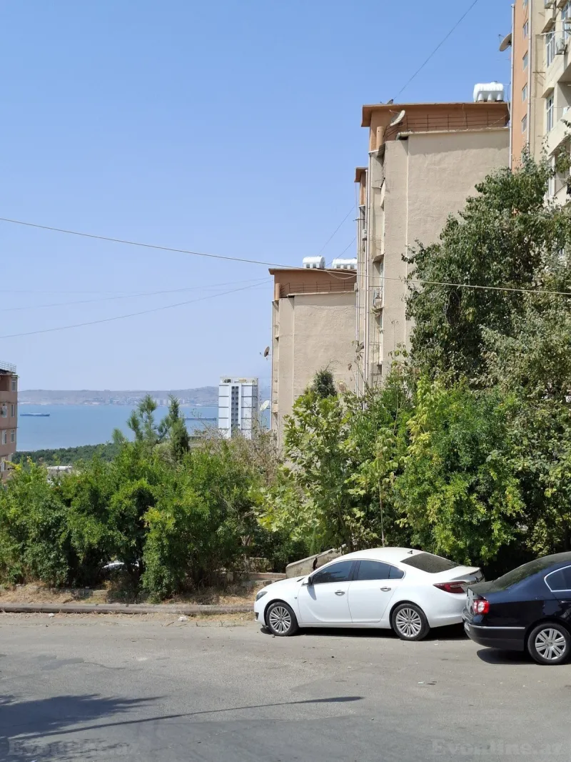3 otaqlı Mənzil 80 m² Əhmədli Satılır