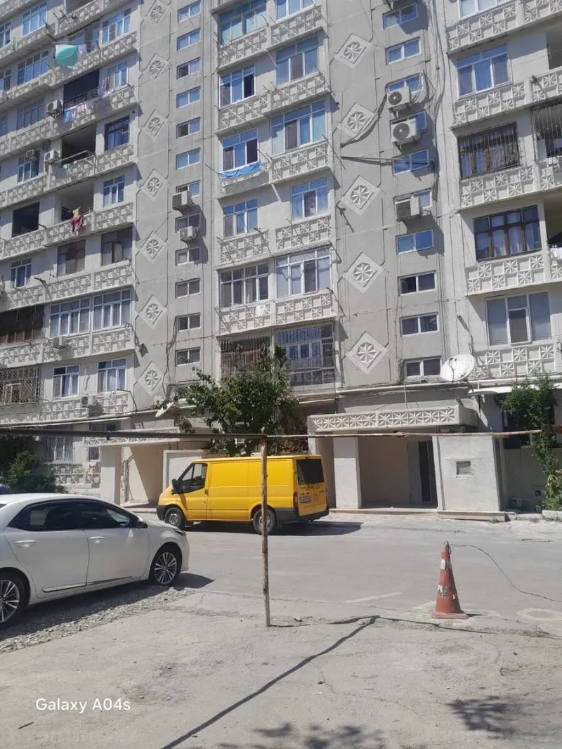 Satılır 4 otaqlı Mənzil Köhnə tikili 110 m² Azadlıq prospekti m. - şəkil 2