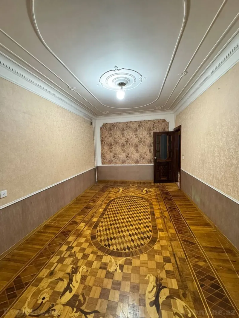 Satılır 4 otaqlı Mənzil Köhnə tikili 110 m² Azadlıq prospekti m. - şəkil 4