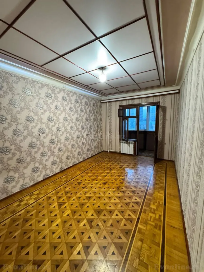 Satılır 4 otaqlı Mənzil Köhnə tikili 110 m² Azadlıq prospekti m. - şəkil 5