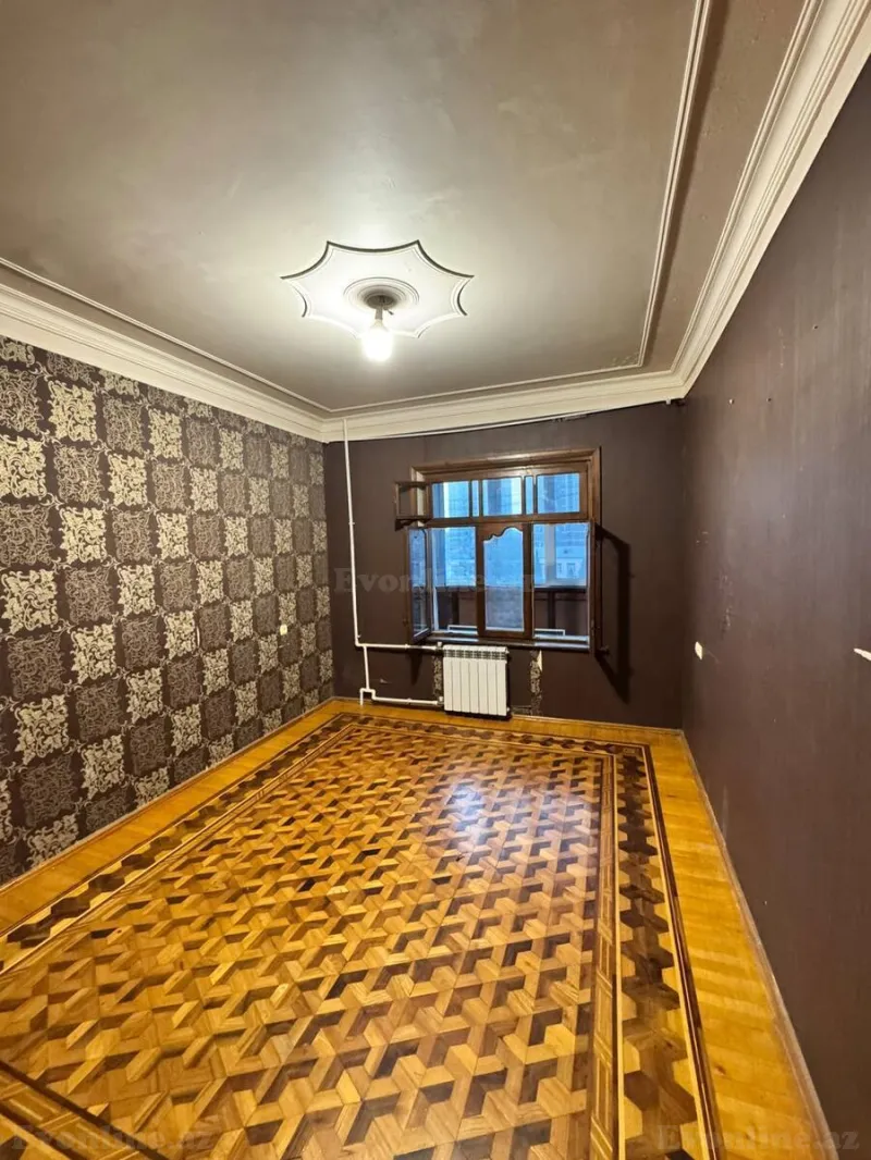 Satılır 4 otaqlı Mənzil Köhnə tikili 110 m² Azadlıq prospekti m. - şəkil 8
