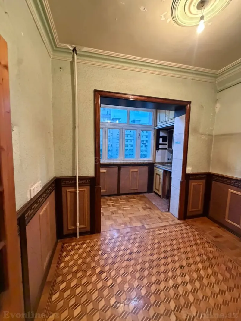 Satılır 4 otaqlı Mənzil Köhnə tikili 110 m² Azadlıq prospekti m. - şəkil 20