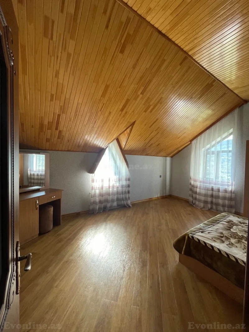 Satılır 4 otaqlı Həyət evi 200 m² Quba - şəkil 11