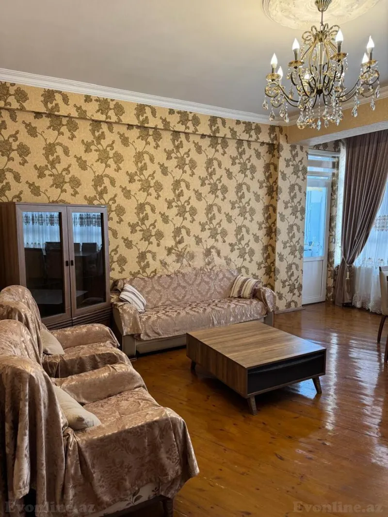 3 otaqlı Mənzil 120 m² Qara Qarayev m. Kirayə verilir
