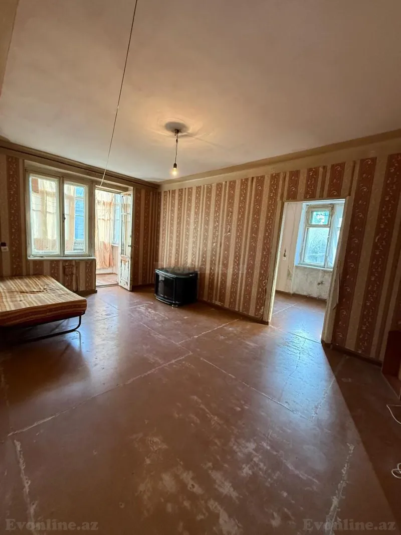 Satılır 2 otaqlı Mənzil Köhnə tikili 52 m² Nərimanov r. - şəkil 3