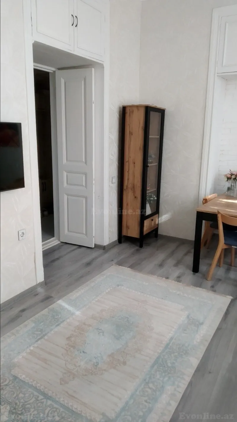 Satılır 2 otaqlı Mənzil Köhnə tikili 40 m² Nizami m. - şəkil 5