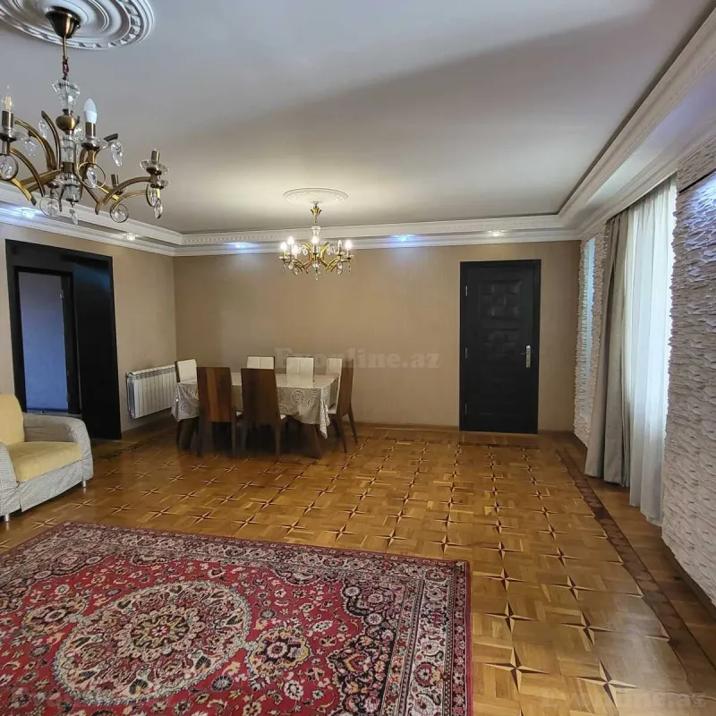Satılır 3 otaqlı Mənzil Köhnə tikili 110 m² İnşaatçılar m.