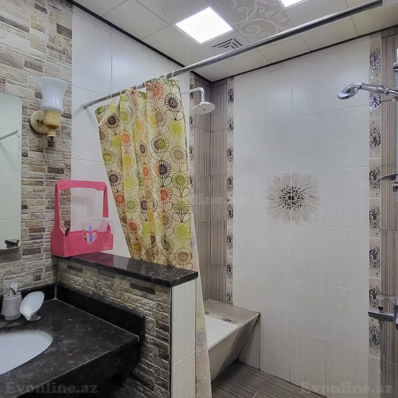 Satılır 3 otaqlı Mənzil Köhnə tikili 110 m² İnşaatçılar m. - şəkil 14