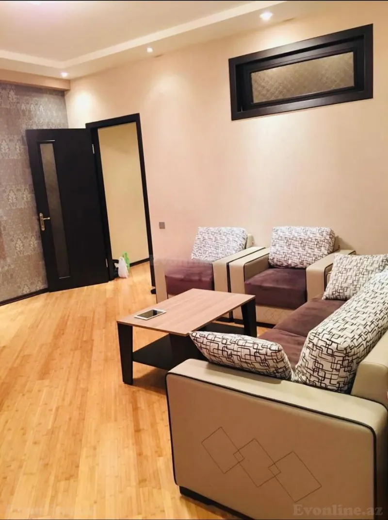 2 otaqlı Mənzil 74 m² Nizami m. Kirayə verilir