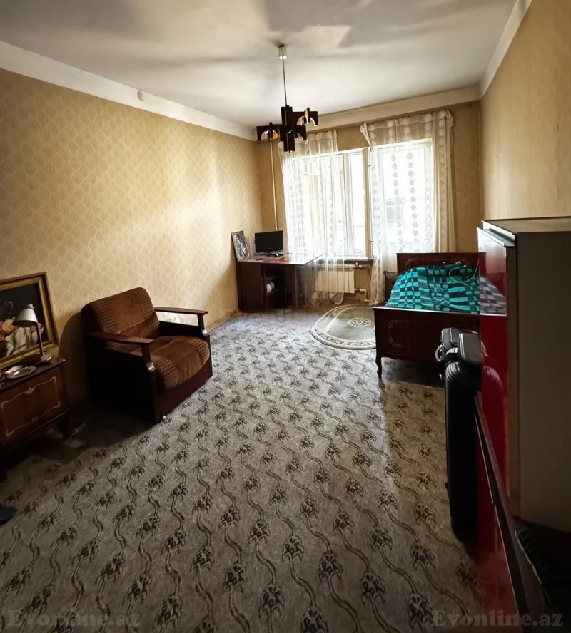 Satılır 4 otaqlı Mənzil Köhnə tikili 105 m² Gənclik m. - şəkil 3