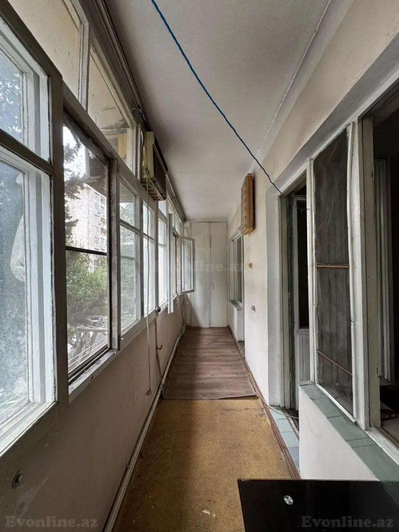 Satılır 4 otaqlı Mənzil Köhnə tikili 105 m² Gənclik m. - şəkil 9