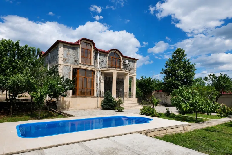 5 otaqlı Həyət evi 200 m² İsmayıllı Satılır