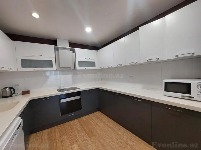 Kirayə verilir 2 otaqlı Mənzil Yeni tikili 90 m² Səbail r. - şəkil 4