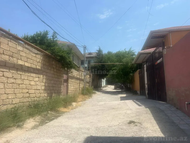 4 otaqlı Həyət evi 100 m² Əmircan Satılır