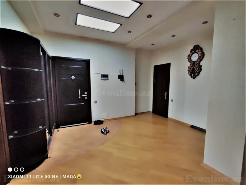 Kirayə verilir 3 otaqlı Mənzil Yeni tikili 140 m² 8 Noyabr m. - şəkil 18