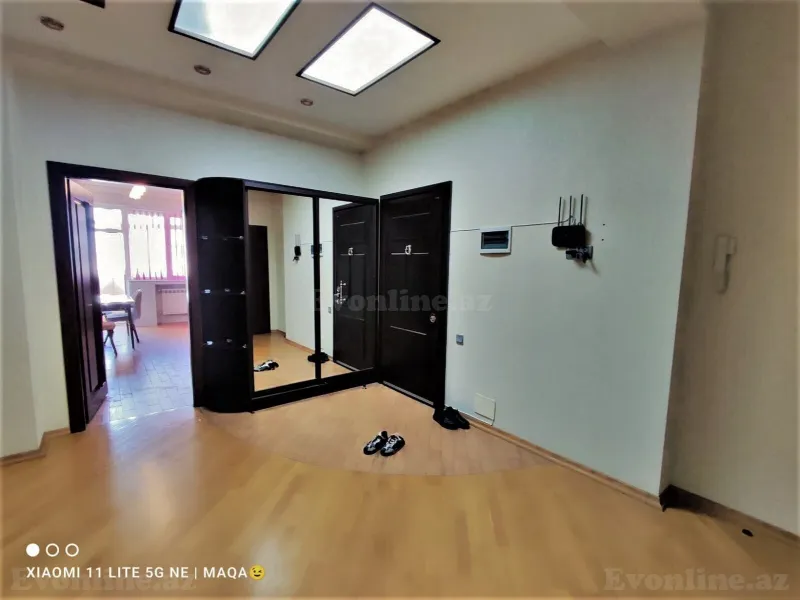 Kirayə verilir 3 otaqlı Mənzil Yeni tikili 140 m² 8 Noyabr m. - şəkil 19