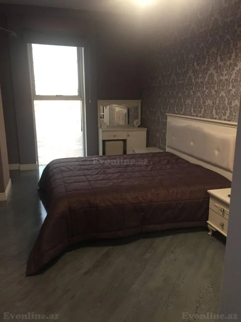 Kirayə verilir 3 otaqlı Mənzil Yeni tikili 110 m² İnşaatçılar m. - şəkil 2