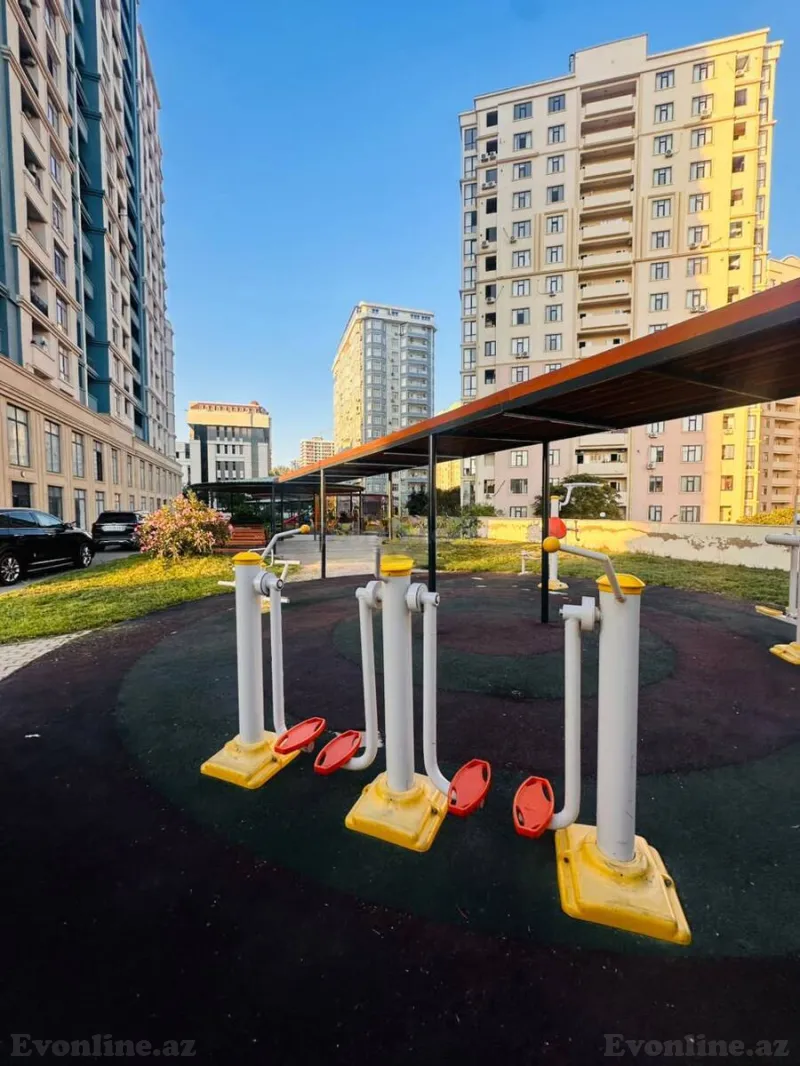 Satılır 2 otaqlı Mənzil Yeni tikili 65 m² Gənclik m. - şəkil 11