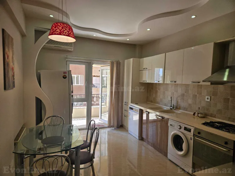 Kirayə verilir 3 otaqlı Mənzil Yeni tikili 140 m² Nizami m. - şəkil 13