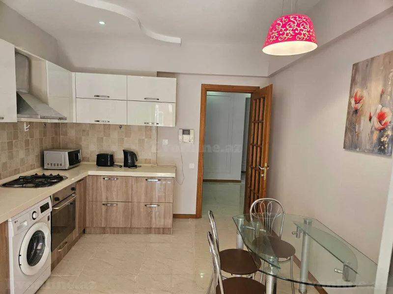 Kirayə verilir 3 otaqlı Mənzil Yeni tikili 140 m² Nizami m. - şəkil 15