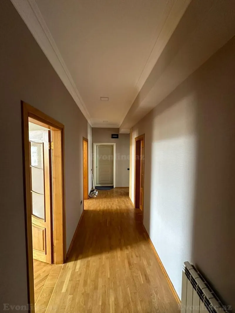 Kirayə verilir 4 otaqlı Mənzil Köhnə tikili 130 m² Nəsimi r. - şəkil 3