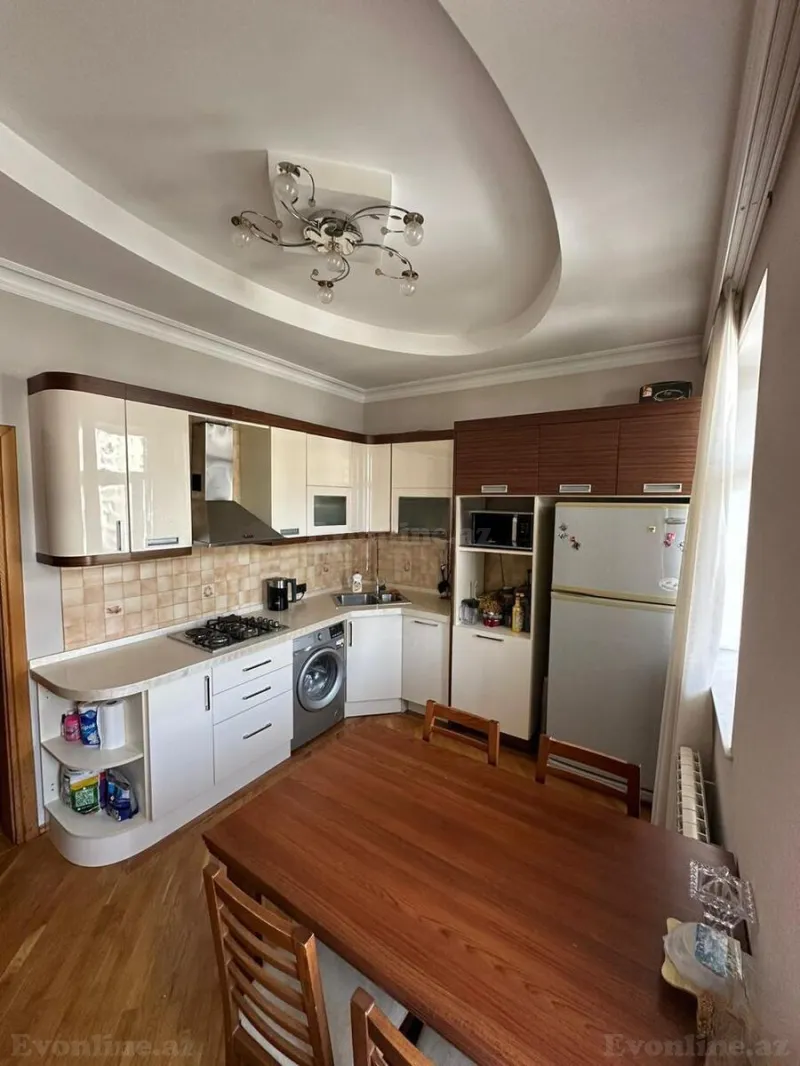 Kirayə verilir 4 otaqlı Mənzil Köhnə tikili 130 m² Nəsimi r. - şəkil 5