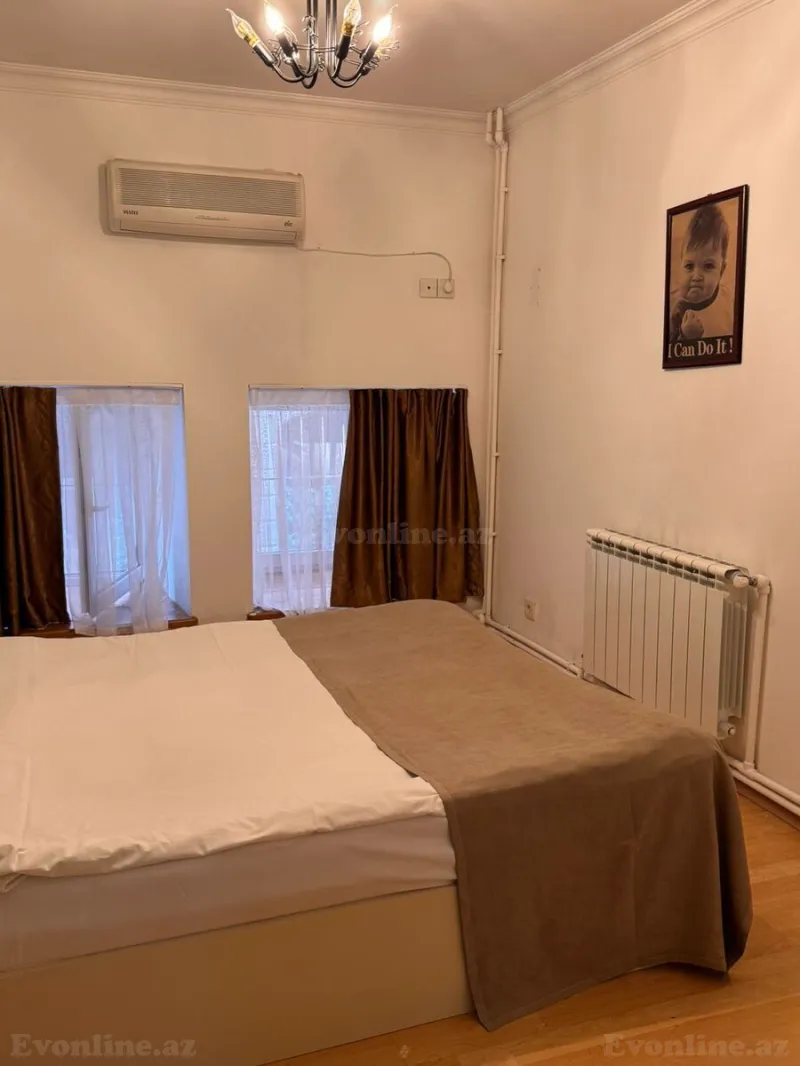 Kirayə verilir 3 otaqlı Mənzil Köhnə tikili 130 m² Səbail r. - şəkil 14