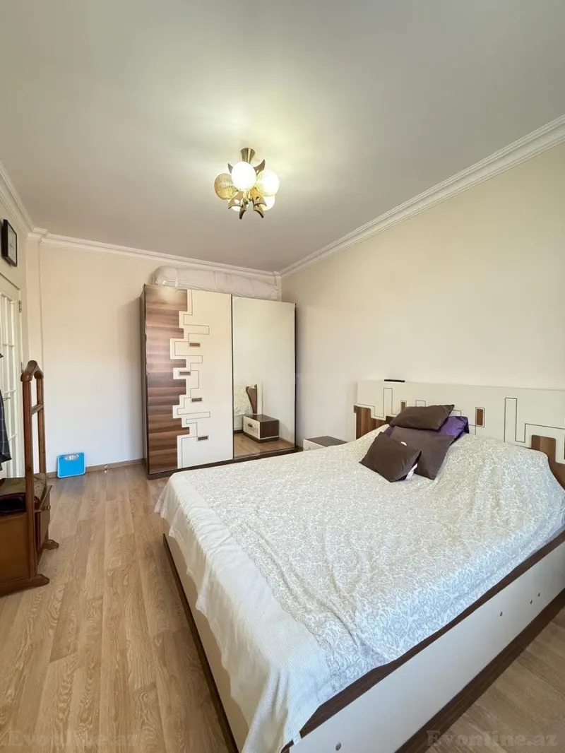 Satılır 4 otaqlı Mənzil Yeni tikili 145 m² İnşaatçılar m. - şəkil 3
