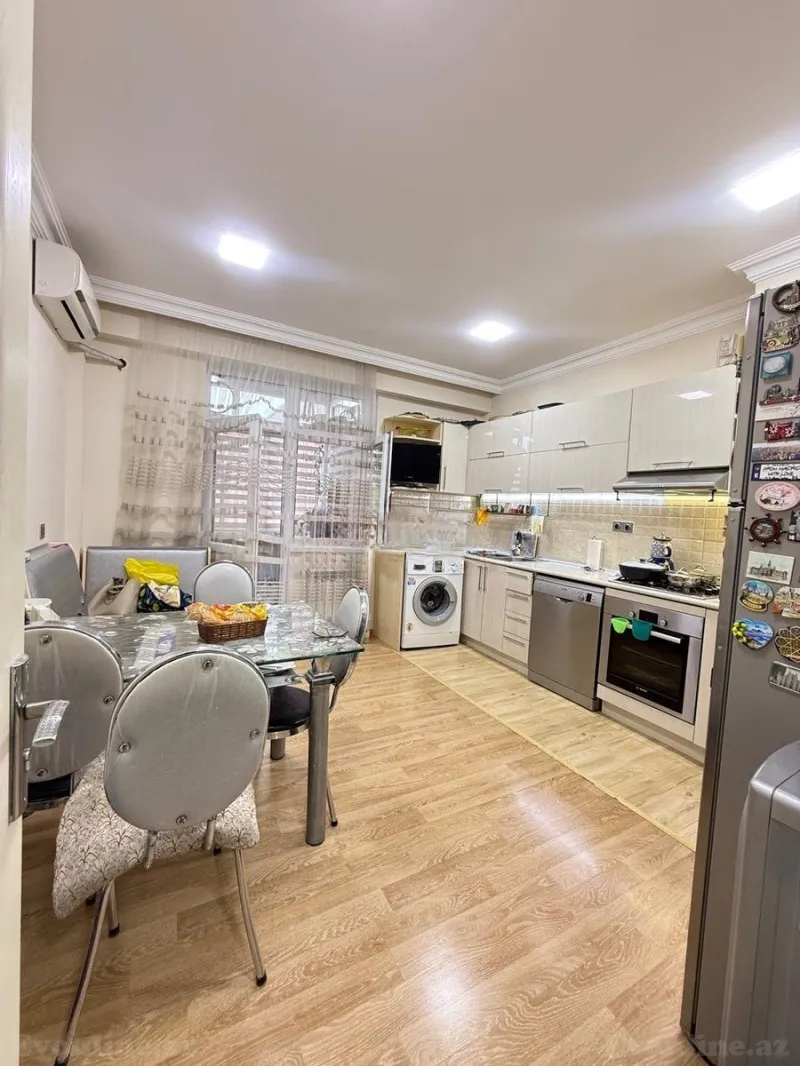 Satılır 4 otaqlı Mənzil Yeni tikili 145 m² İnşaatçılar m. - şəkil 5