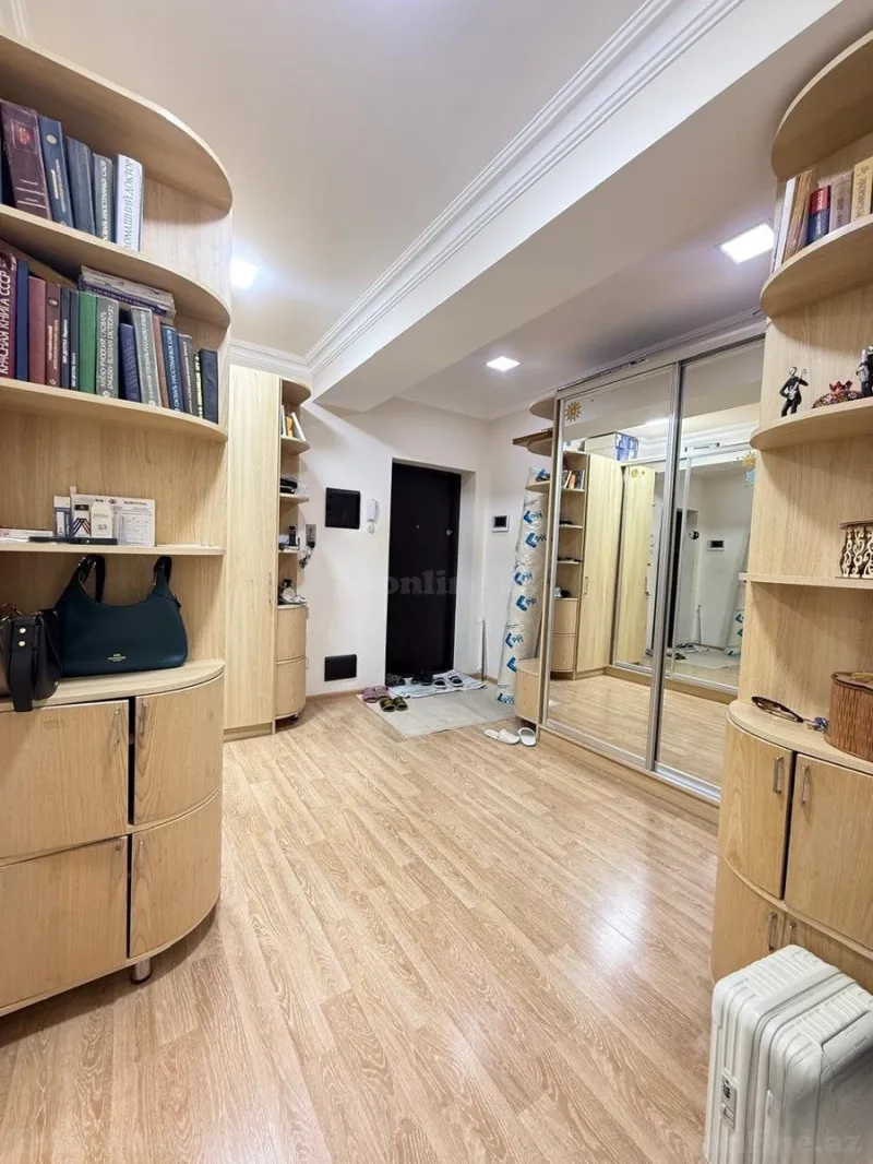 Satılır 4 otaqlı Mənzil Yeni tikili 145 m² İnşaatçılar m. - şəkil 6