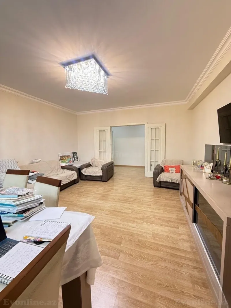 Satılır 4 otaqlı Mənzil Yeni tikili 145 m² İnşaatçılar m. - şəkil 7