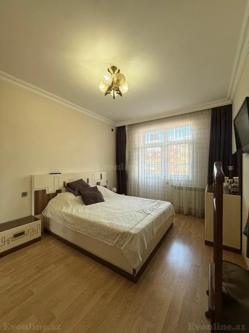 Satılır 4 otaqlı Mənzil Yeni tikili 145 m² İnşaatçılar m. - şəkil 8